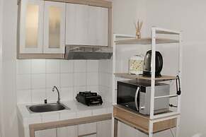 Minimalist And Comfort 2Br At Springlake Summarecon Bekasi Apartment