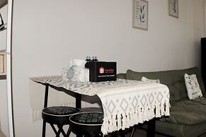 Minimalist And Comfort 2Br At Springlake Summarecon Bekasi Apartment