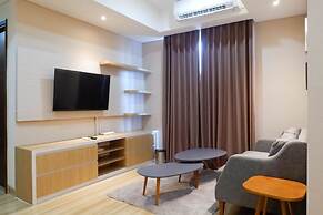 3Br Luxurious And Elegant Apartment At Grand Sungkono Lagoon