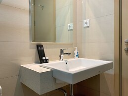 Cozy And High Floor 1Br At Sedayu City Suites Kelapa Gading Apartment