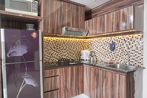 Well Appointed 1Br At The Wave Kuningan Apartment