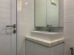 Fancy And Nice Studio At Sunter Park View Apartment