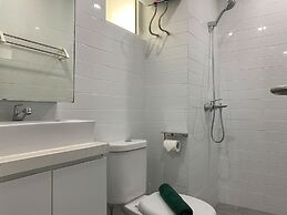 Fancy And Nice Studio At Sunter Park View Apartment