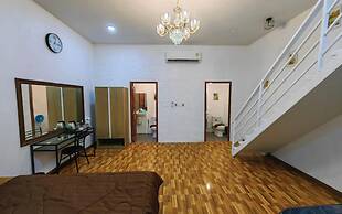 Trang Villa Hotel and Water Park