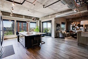 Sable 501 - Luxury Two Story Loft