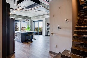 Sable 501 - Luxury Two Story Loft