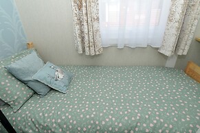 Lovely 2 bed Chalet in Bridlington Free Electric