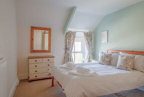 Berry Hall - Porty Eynon