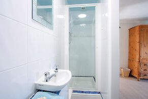 Berry Hall - Porty Eynon