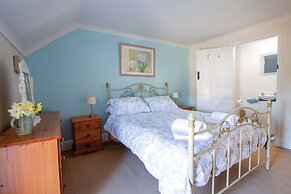 Berry Hall - Porty Eynon