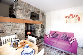 Berry Hall - Porty Eynon