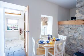 Berry Hall - Porty Eynon