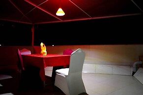 Hill Top Hotel Semuto