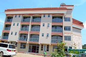 Hill Top Hotel Semuto