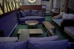 Hill Top Hotel Semuto