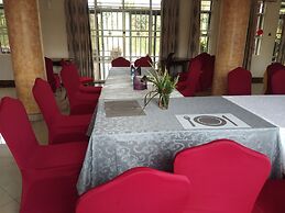 Hill Top Hotel Semuto