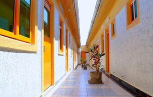 Hill Top Hotel Semuto