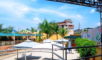 Hill Top Hotel Semuto