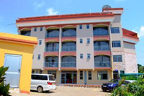 Hill Top Hotel Semuto