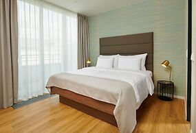 VN17 Rooftop Suites by Adrez Living