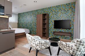 VN17 Rooftop Suites by Adrez Living