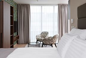 VN17 Rooftop Suites by Adrez Living