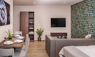 VN17 Rooftop Suites by Adrez Living