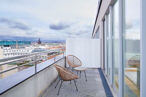 VN17 Rooftop Suites by Adrez Living