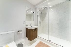 Livestay- Perfect For Contractors Luxury Apartment