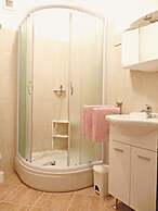 Apartments and Room Marin