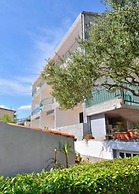 Apartments and Room Marin