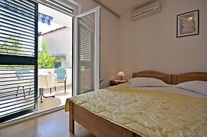 Apartments and Room Marin