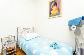 House Stella