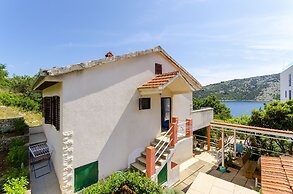 House Stella