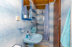 Apartments and Rooms Darinka