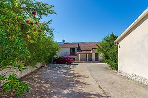 Apartments and Rooms Darinka