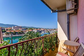 Apartments and Rooms Darinka