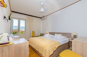 Apartments and Rooms Darinka