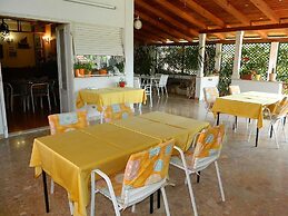 Apartments and Rooms Darinka