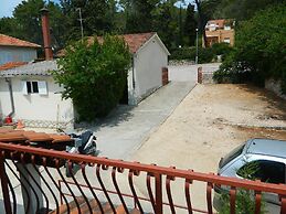 Apartments and Rooms Darinka