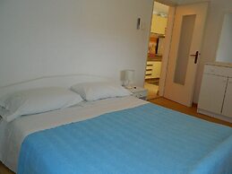 Apartment and Room Darinka
