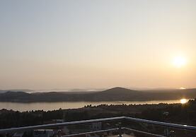 Apartment Golden Sunset