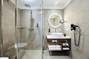 VOYA Hotel