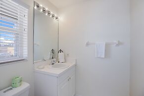 Dolphin Resort 3 Bedroom Home by RedAwning