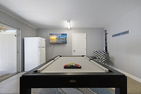 Dolphin Resort 3 Bedroom Home by RedAwning