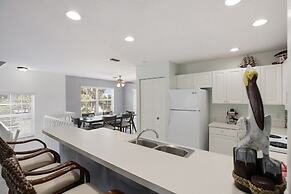 Dolphin Resort 3 Bedroom Home by RedAwning