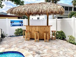 Dolphin Resort 3 Bedroom Home by RedAwning