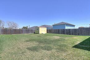 A Wave From It All 3 Bedroom Home by RedAwning