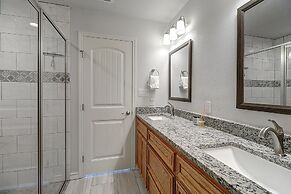 A Wave From It All 3 Bedroom Home by RedAwning