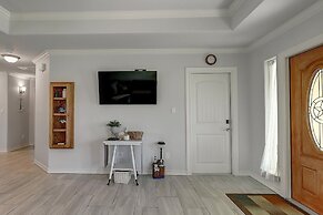 A Wave From It All 3 Bedroom Home by RedAwning